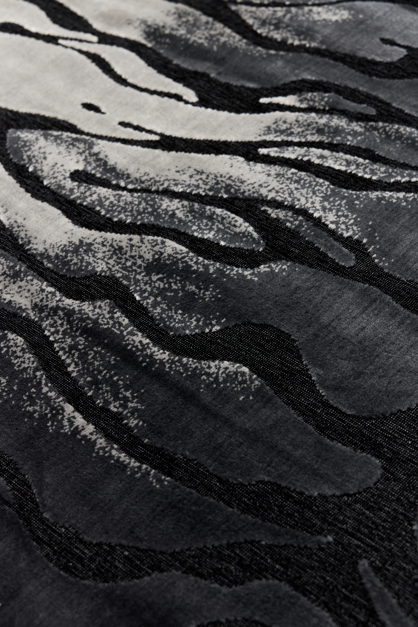 109139-9700_1; Finlayson Vallila x Erika Vikman Kuuma puuma Round rug Grey / Ø160 cm 