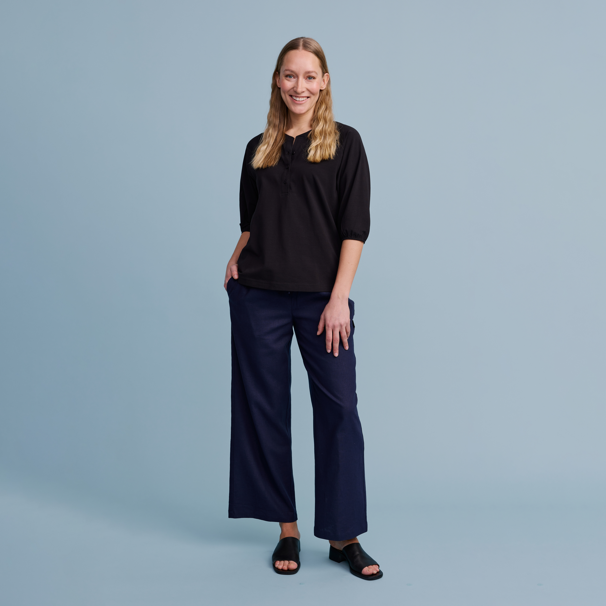 22595450005; 22595450004; 22595450001; 22595450002; 22595450003; Finlayson  Tricot Blouse Black / L 