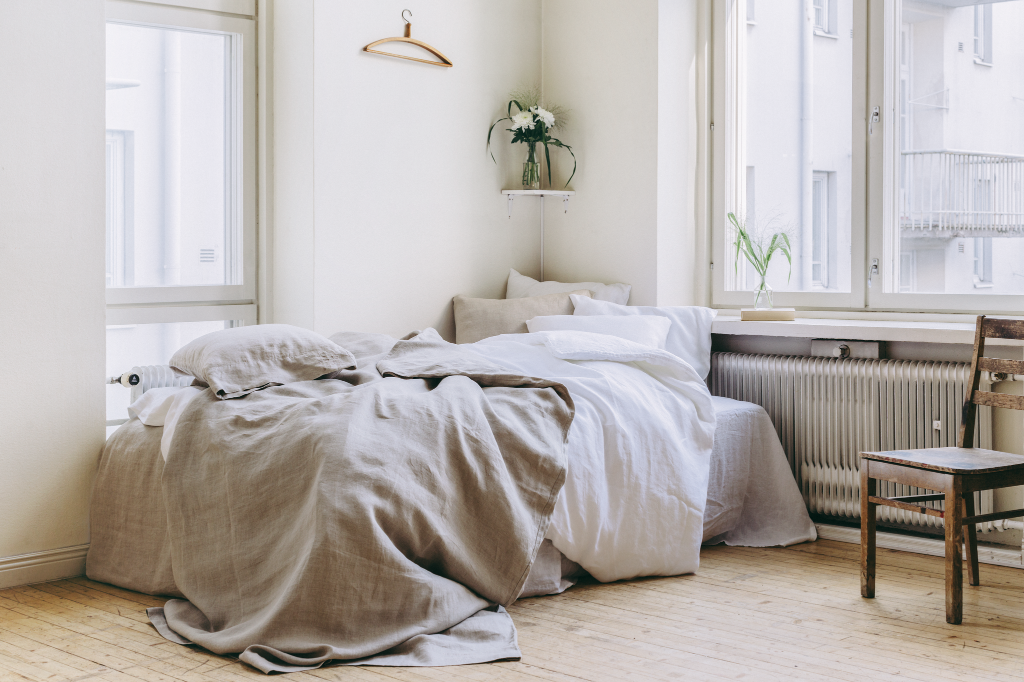 60755-0200-02-05_10; Finlayson Jesus Linen Duvet Cover set White / 240x220 + 50x75 cm 