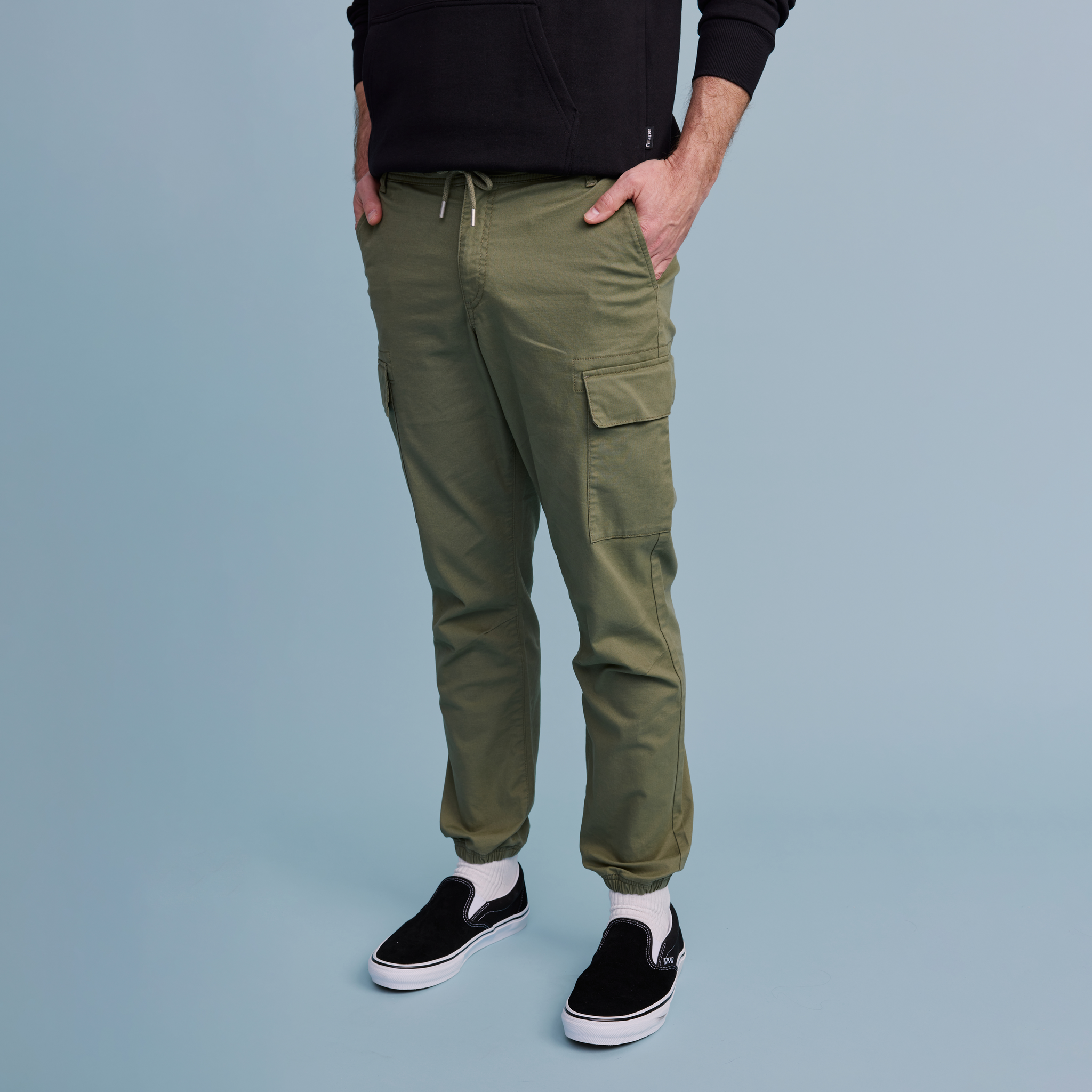 22601721005; 22601721004; 22601721003; 22601721002; 22601721001; Finlayson  Cargo pants Green / S 