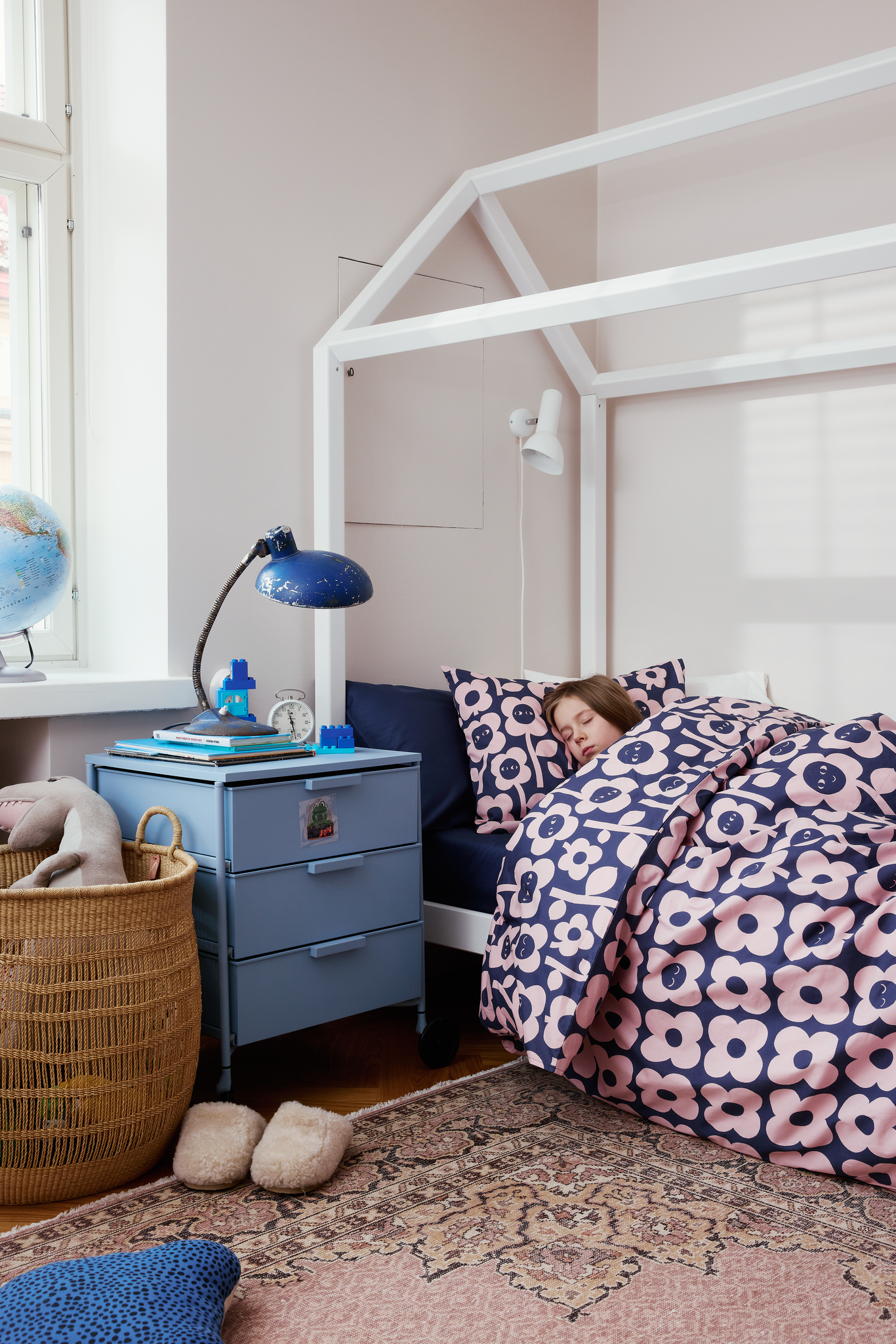 60662-5492-02-06_2; Finlayson Kukkariemu Children's Duvet Cover set Dark Blue / Rose / 120x160 + 40x60 cm 