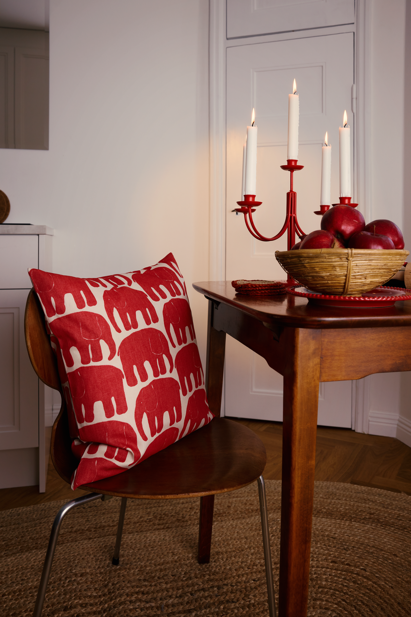 80811-4547-28-04_1; Finlayson Elefantti Cushion Cover Red / Beige / 48x48 cm 