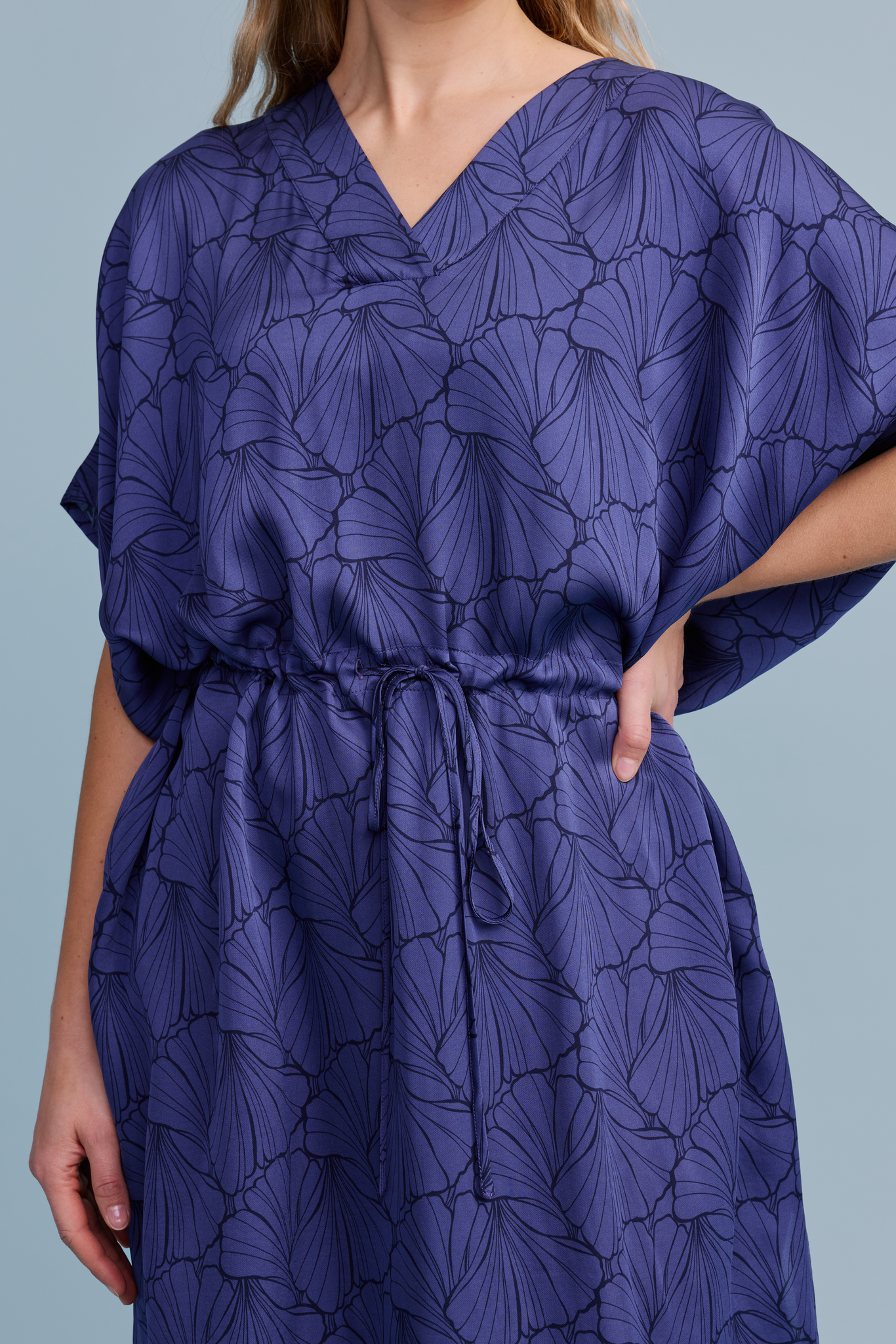 22596795001_5; 22596795002_5; 22596795003_5; Finlayson Lilia Kaftan Blue / L 