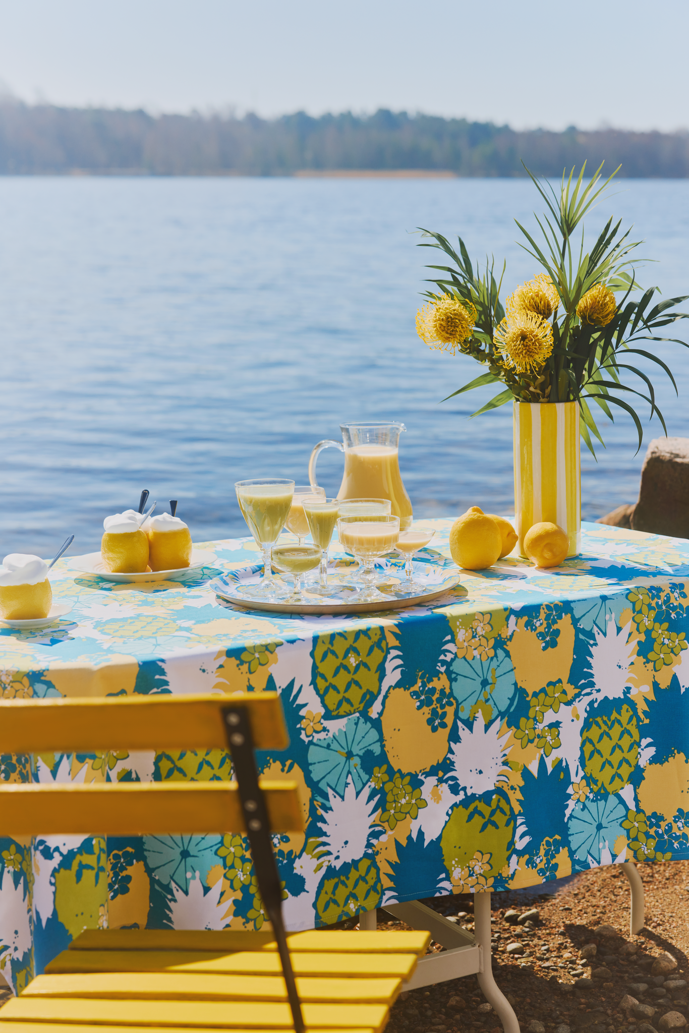 80419-4715-03-06_3; Finlayson Cocktail Table cloth Blue / Yellow / 145x145 cm 