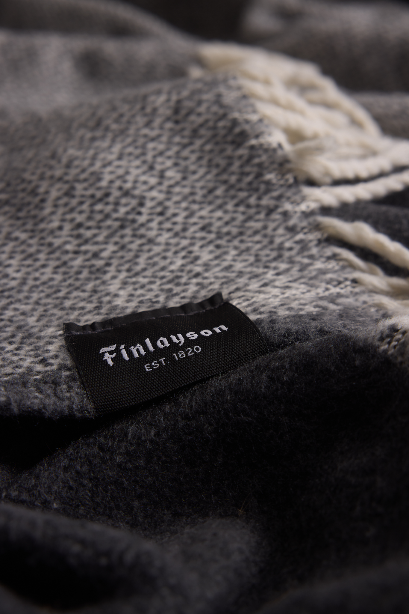 20999-0033-03-04_4; Finlayson Sulo Blanket Grey / 140x160 cm; 