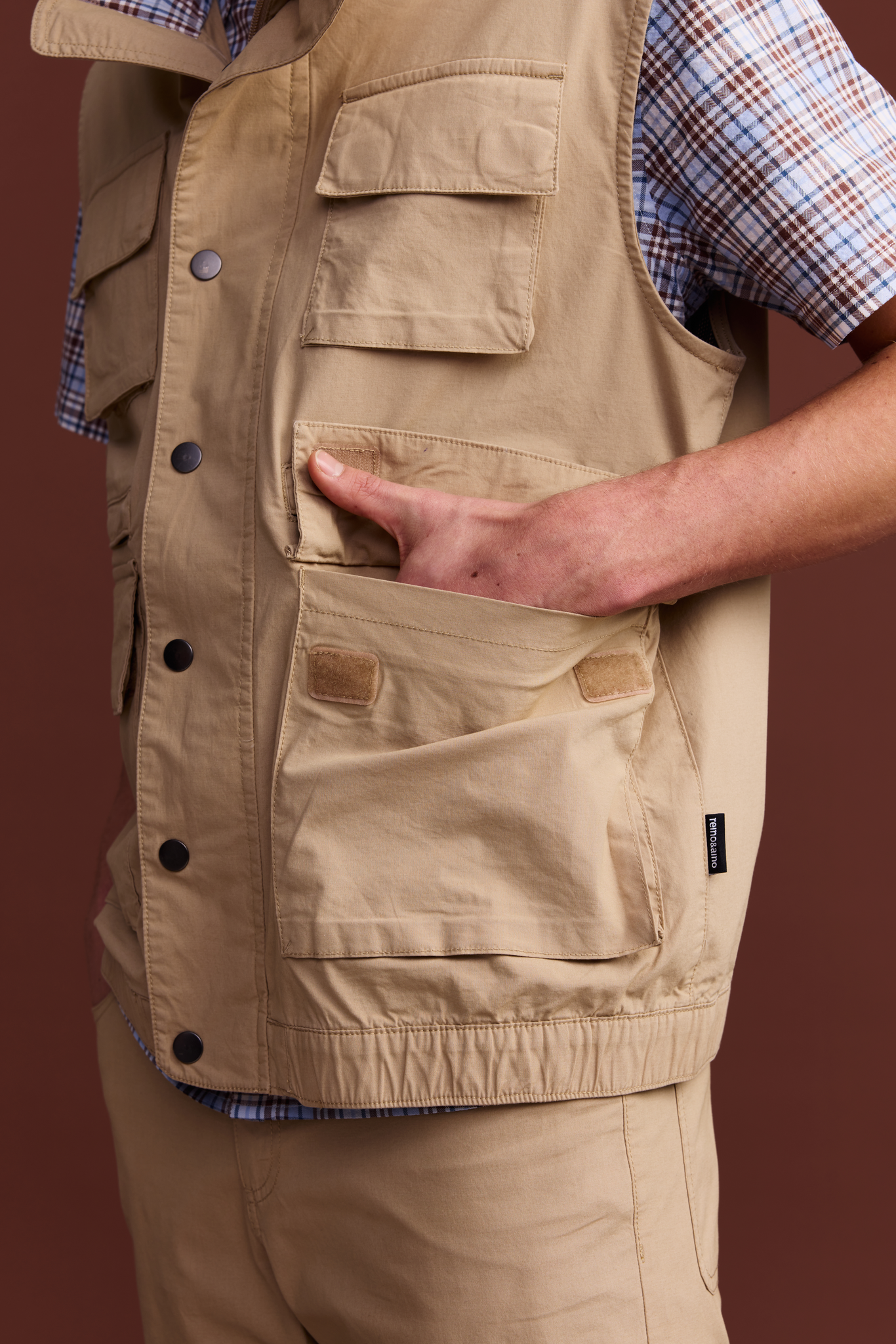 22601723004_5; 22601723002_5; 22601723003_5; 22601723005_5; Finlayson Reino Fishing Vest Sand / XXL 