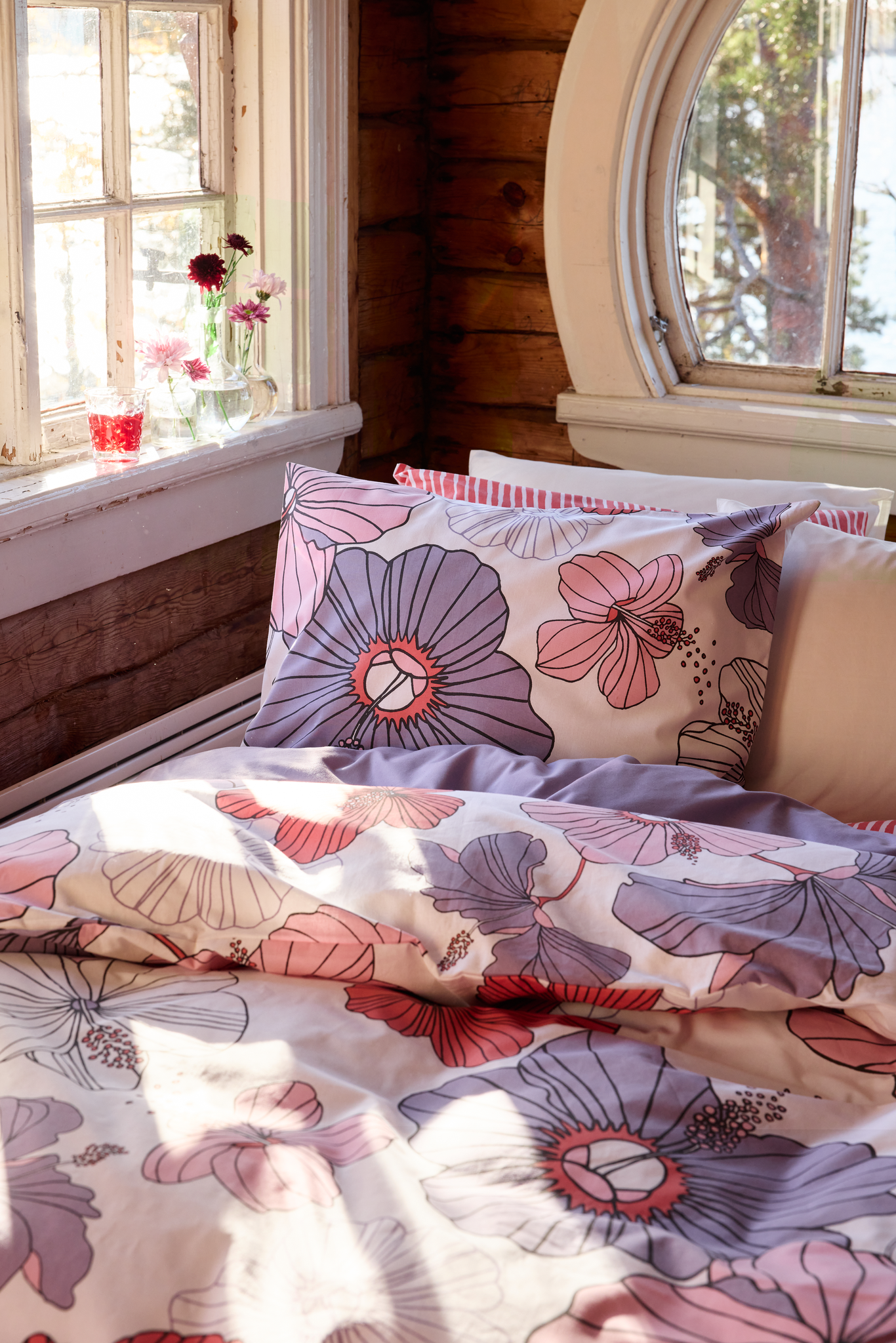 60653-4474-11-06_1; Finlayson Lei Duvet Cover Set Red / Lilac / Light pink / 150x210 + 50x60 cm 