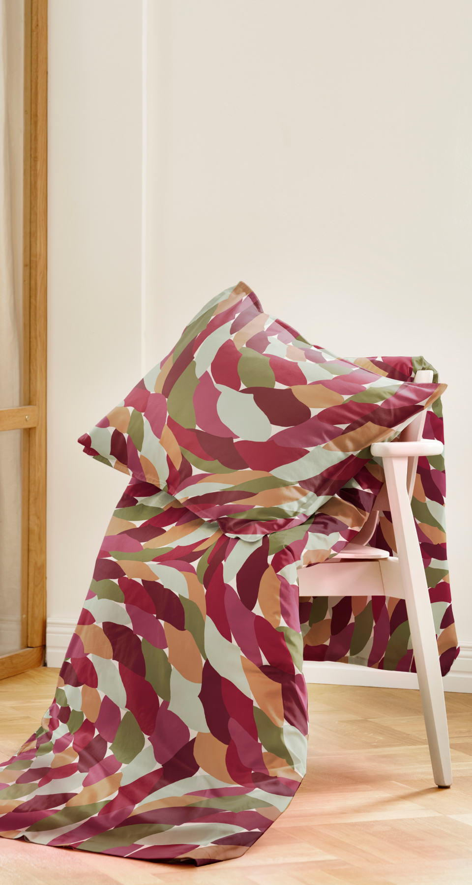 60657-5466-02-06_1; Finlayson Jatkumo Duvet cover set Wine / Green / 150x210 + 50x60 cm 