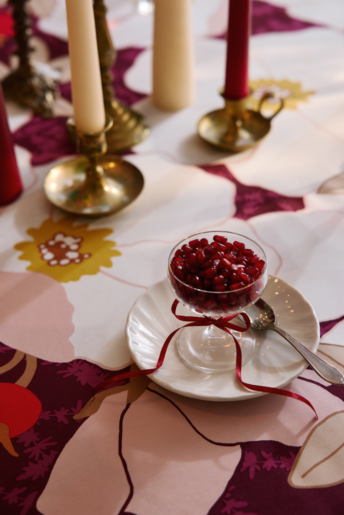80419-5489-01-06_2; Finlayson Rosa Table Cloth Plume / 145x250 cm 