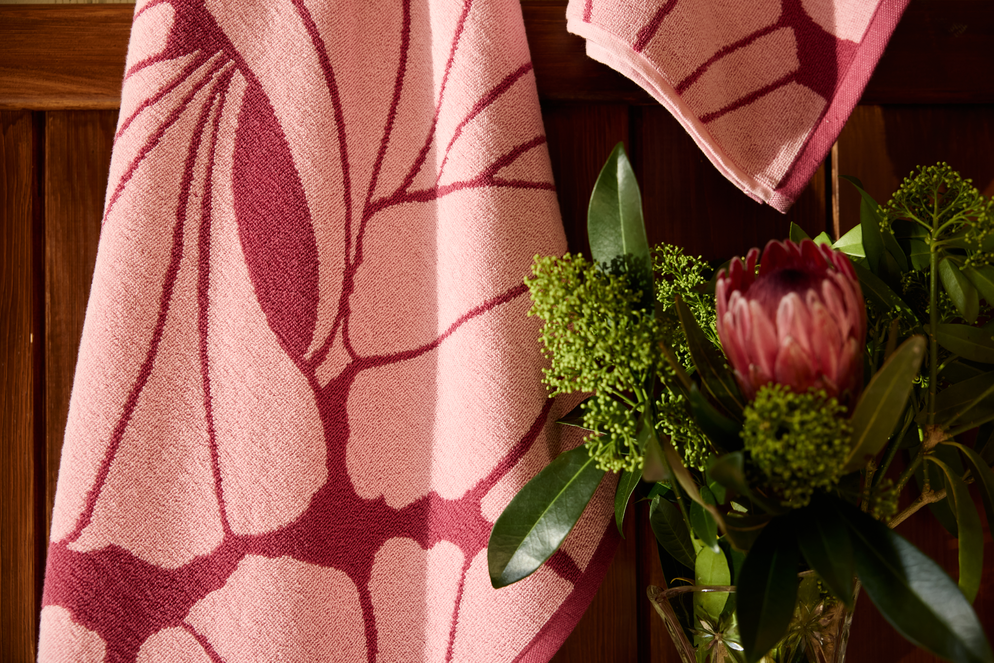 70576-5469-03-06_3; Finlayson Lilia Bath towel Rose / 70x150 cm 