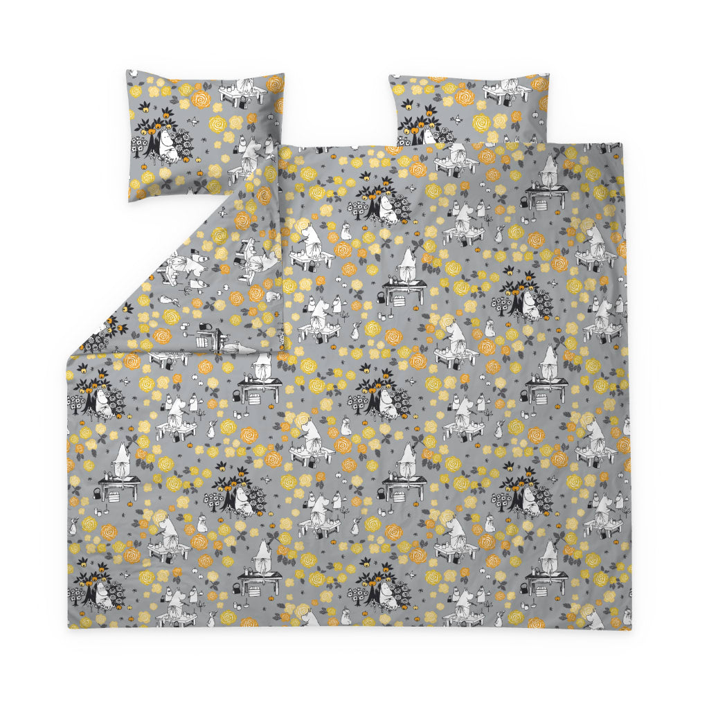 Moominmamma is daydreaming Duvet Cover Set