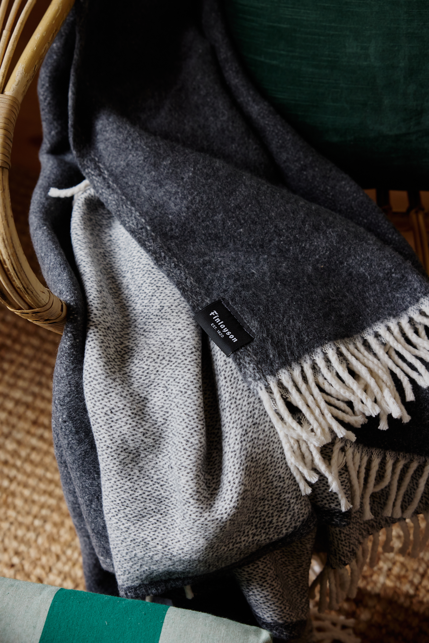 20999-0033-03-04_1; Finlayson Sulo Blanket Grey / 140x160 cm; 