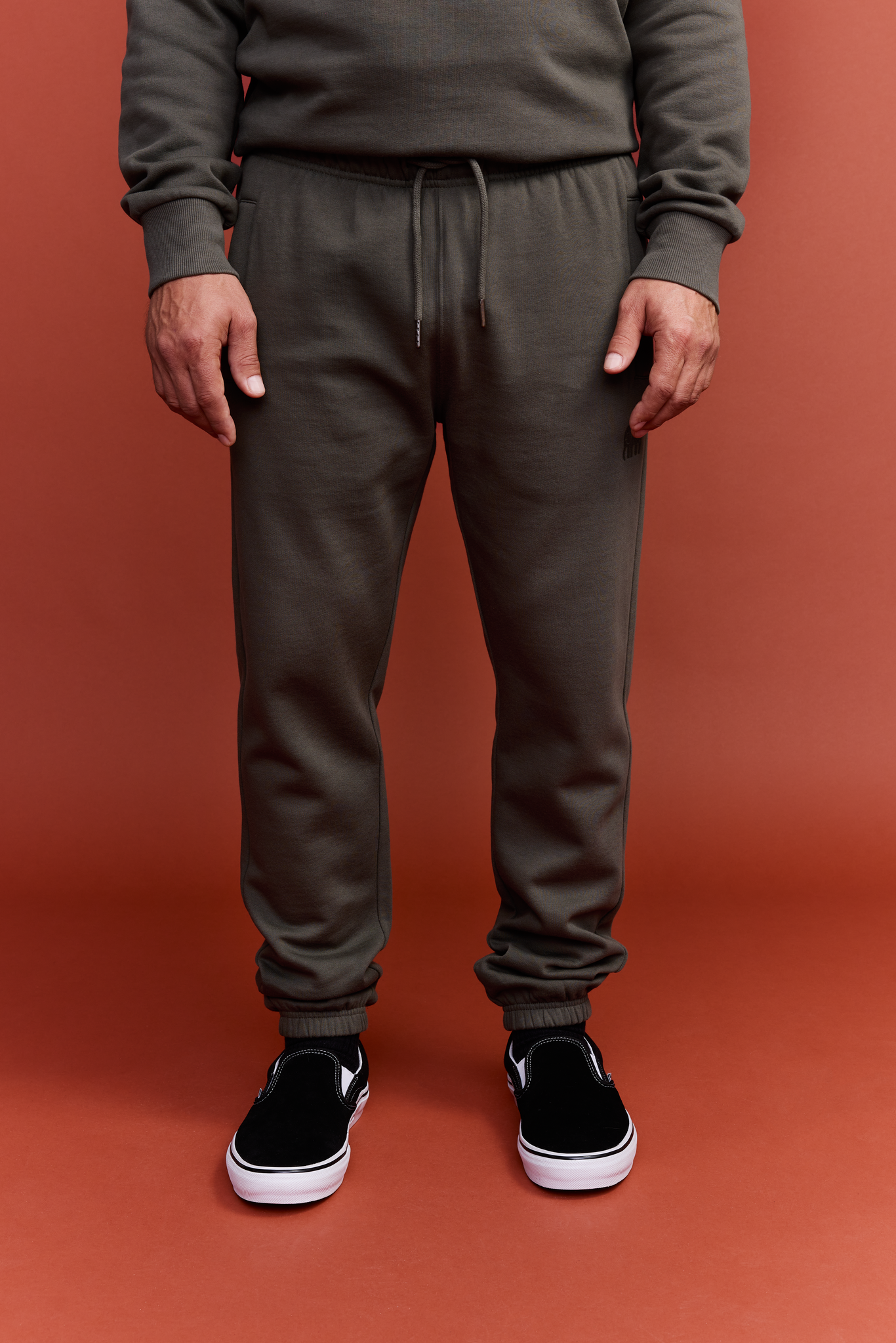 22706831005_1; Finlayson Elefantti Sweatpants Dark green / XXL 