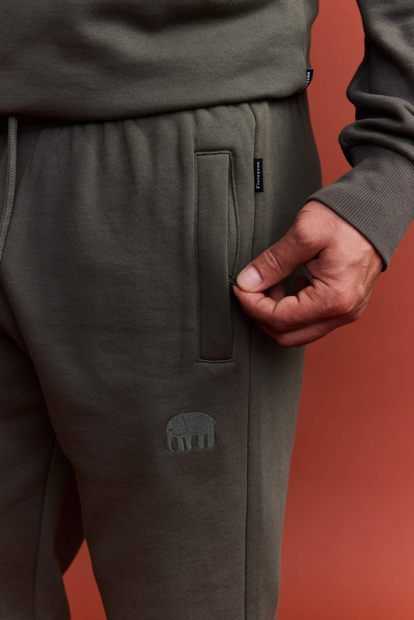 22706831004_3; Finlayson Elefantti Sweatpants Dark green / XL 