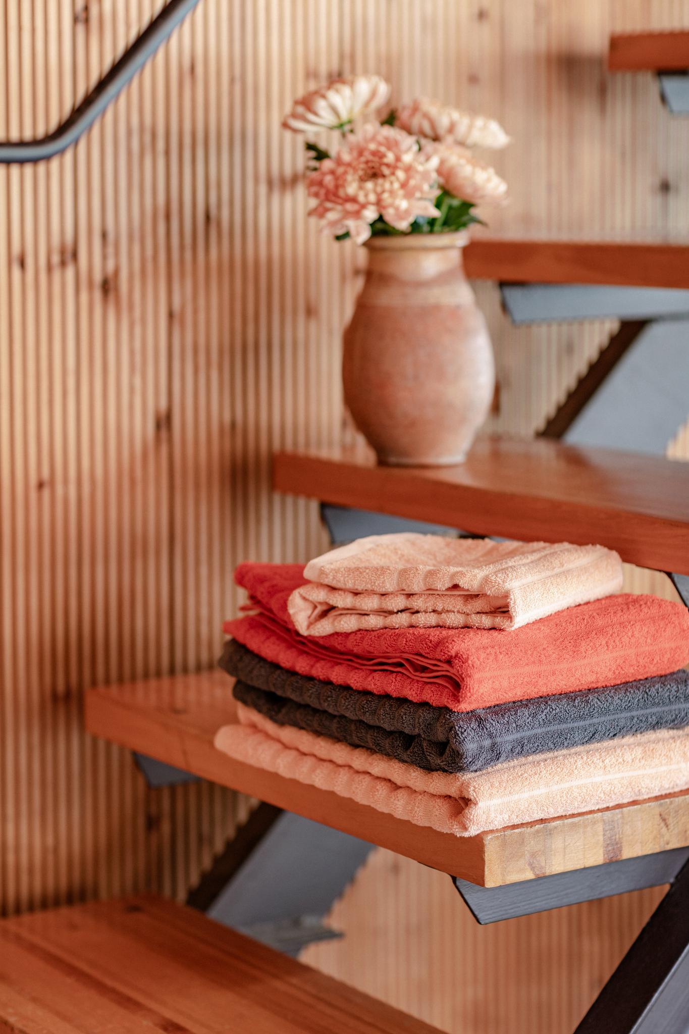 70018-0016-01-06_1; 70013-0016-01-06_1; Finlayson Reilu Bath Towel Grey / 70x150 cm 