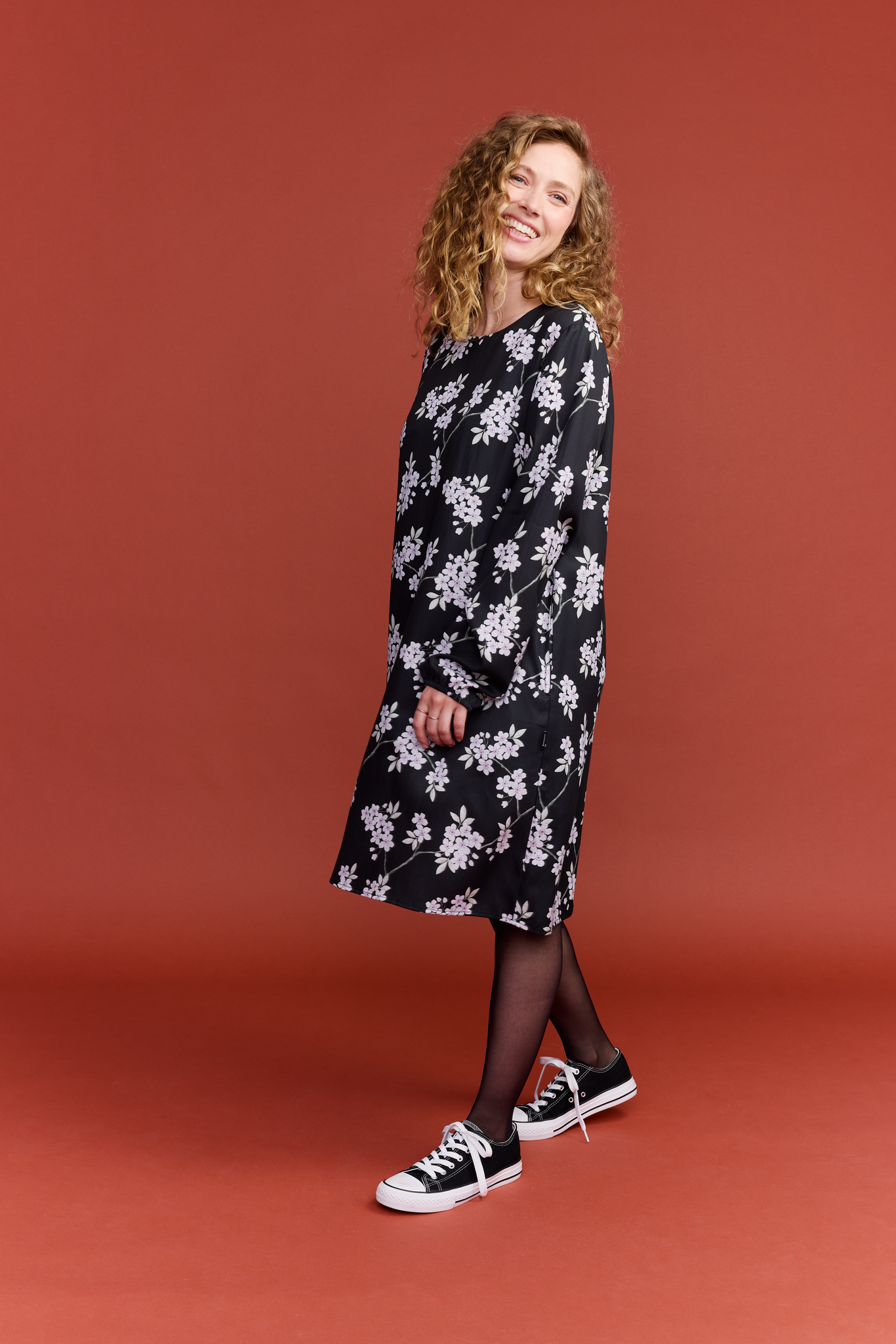 22702950007_2; Finlayson Kioto Dress Blackn and white / 46 