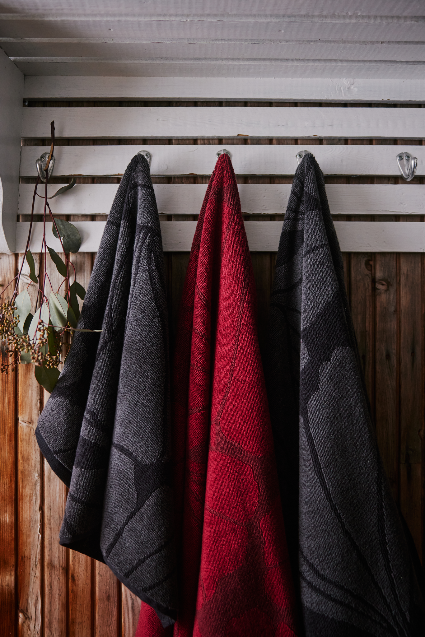70576-5469-02-06_1; Finlayson Lilia Bath towel Grey / 70x150 cm 