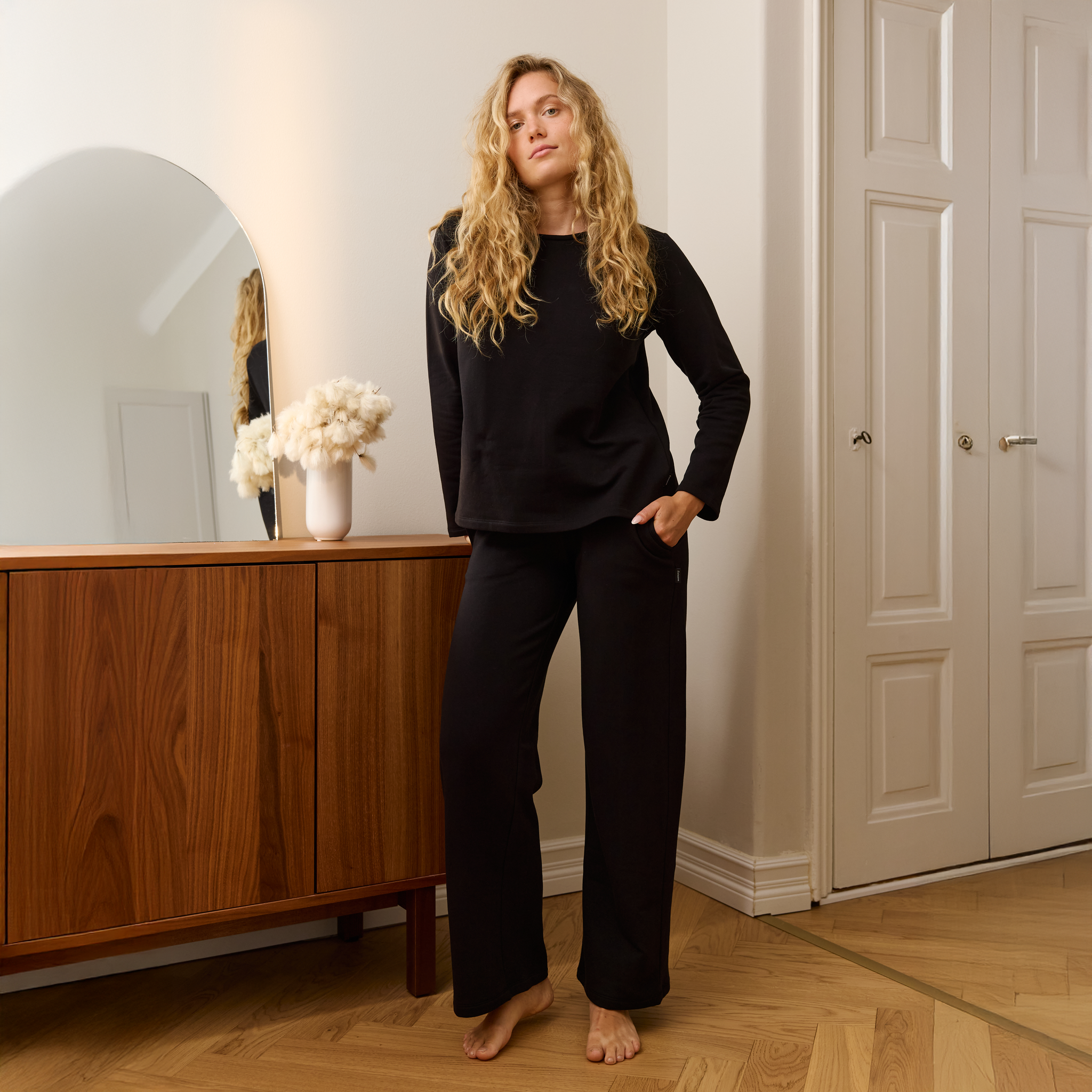 FW14001-999-S; Finlayson  Lounge Shirt Black / S 