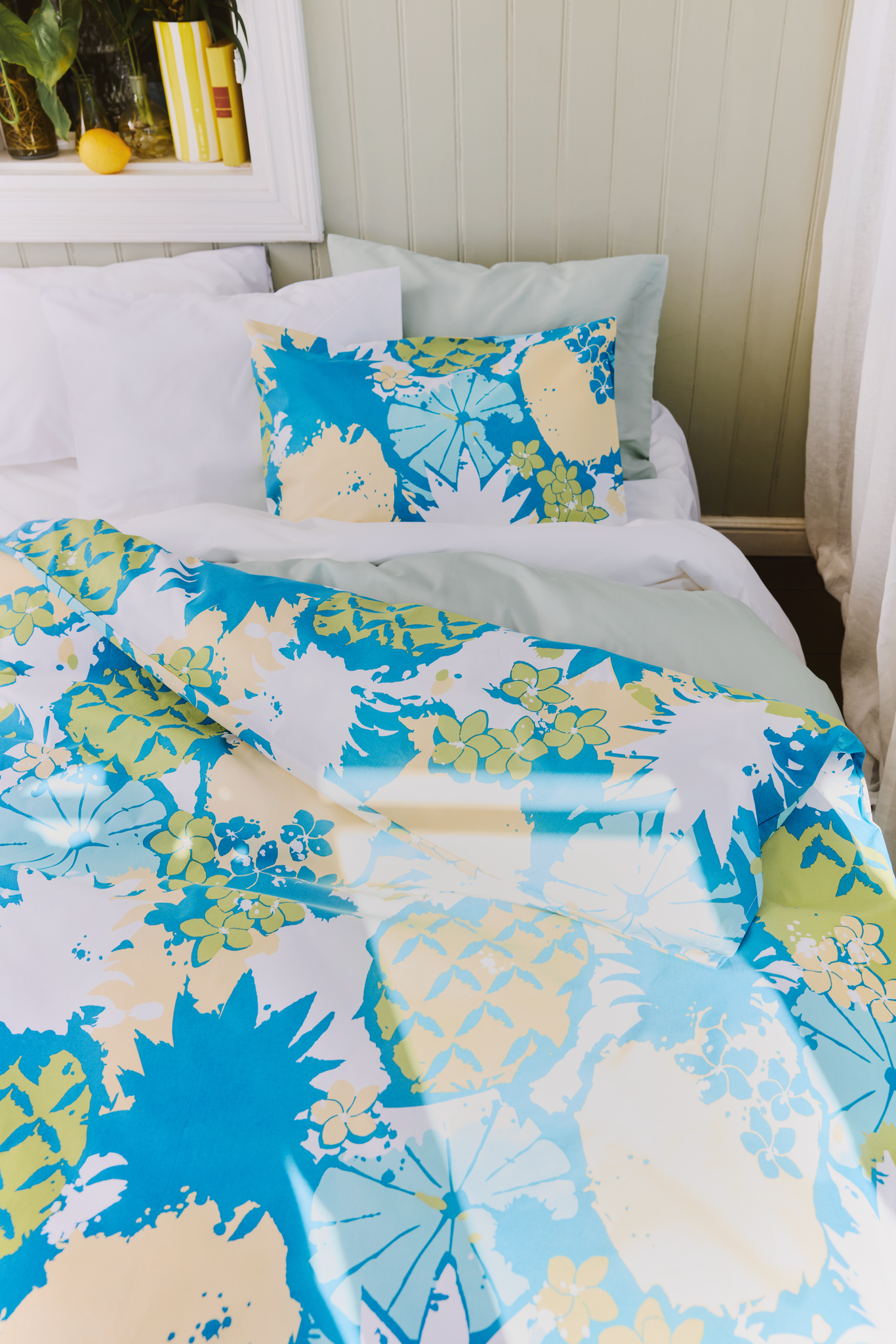60652-4705-03-06_2; Finlayson Cocktail Duvet Cover Set Blue / Yellow / 150x210 + 50x60 cm 
