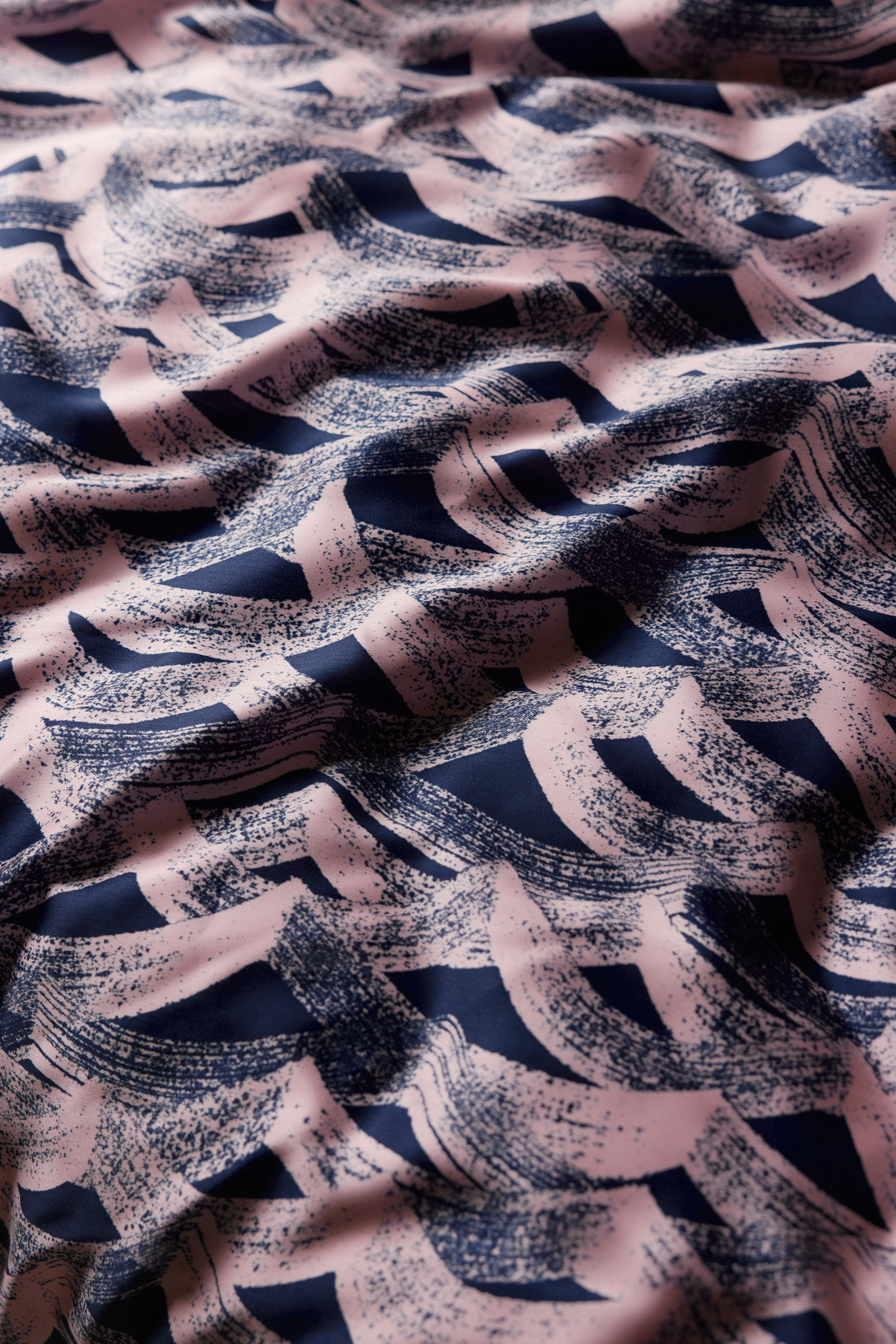 60714-4598-09-06_2; Finlayson Laine Lyocell Tencel duvet cover set Dark Blue / Light Red / 150x210 + 50x60 cm 