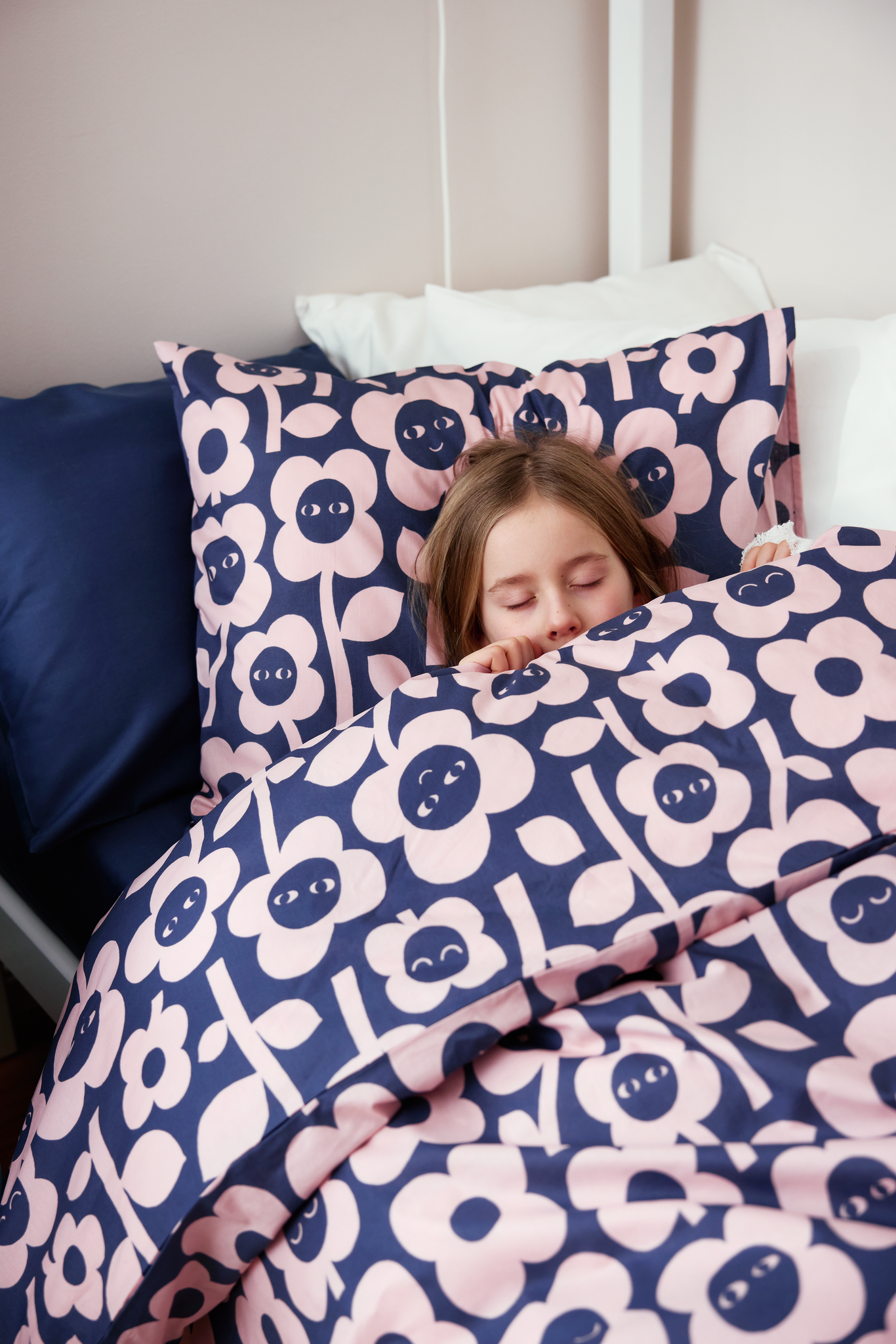 60662-5492-02-06_1; Finlayson Kukkariemu Children's Duvet Cover set Dark Blue / Rose / 120x160 + 40x60 cm 