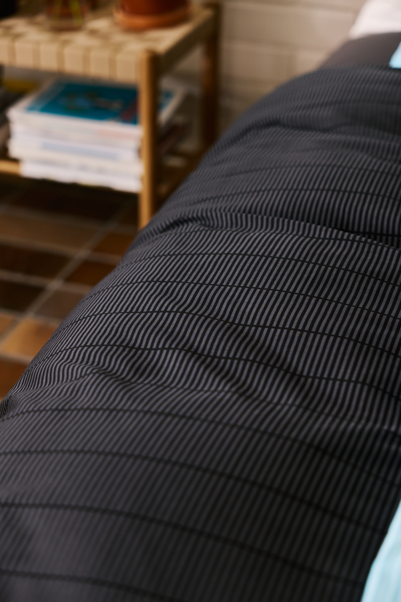 60692-4292-13-05_2; Finlayson Ruoko Sateen Double Duvet Cover Set Black / Grey / 240x210 + 50x60 cm 
