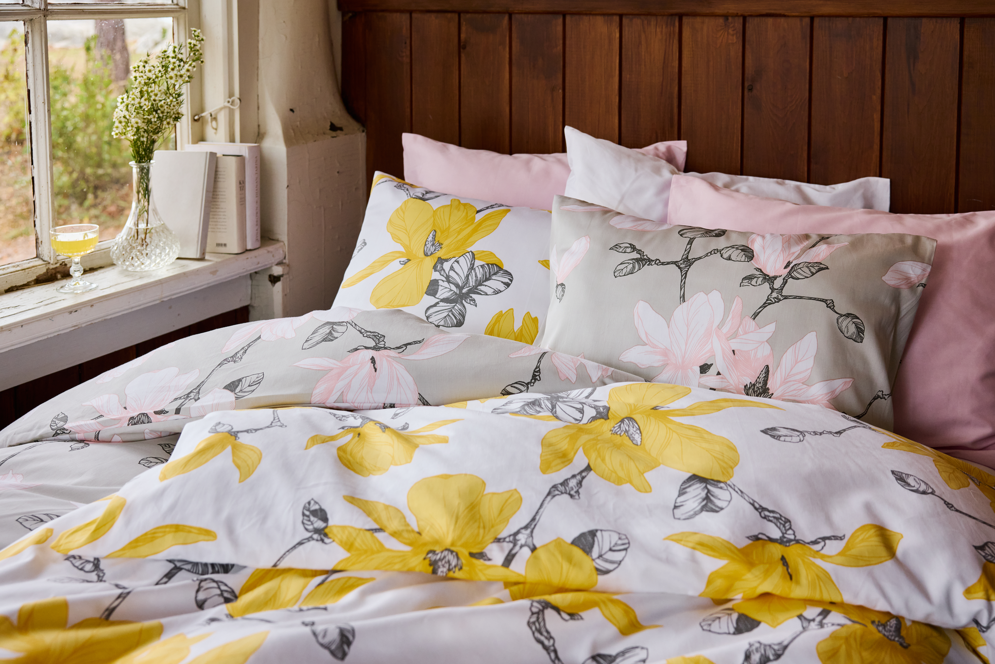 60712-4667-21-06_2; Finlayson Magnolia Sateen Duvet Cover Set Yellow / Grey / White / 150x210 + 50x60 cm 