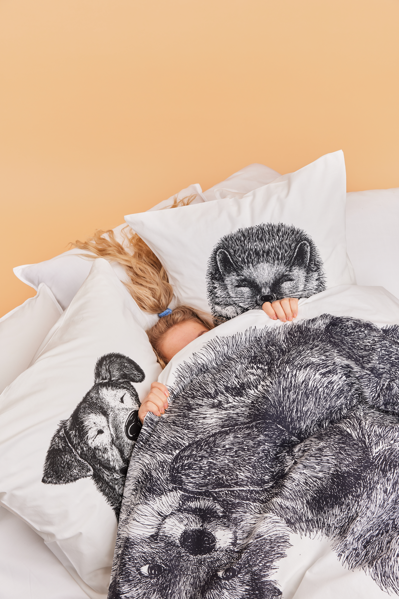 60136-5391-01-10_1; Finlayson Selviytyjät Pillowcase Black / White / 50x60 cm 