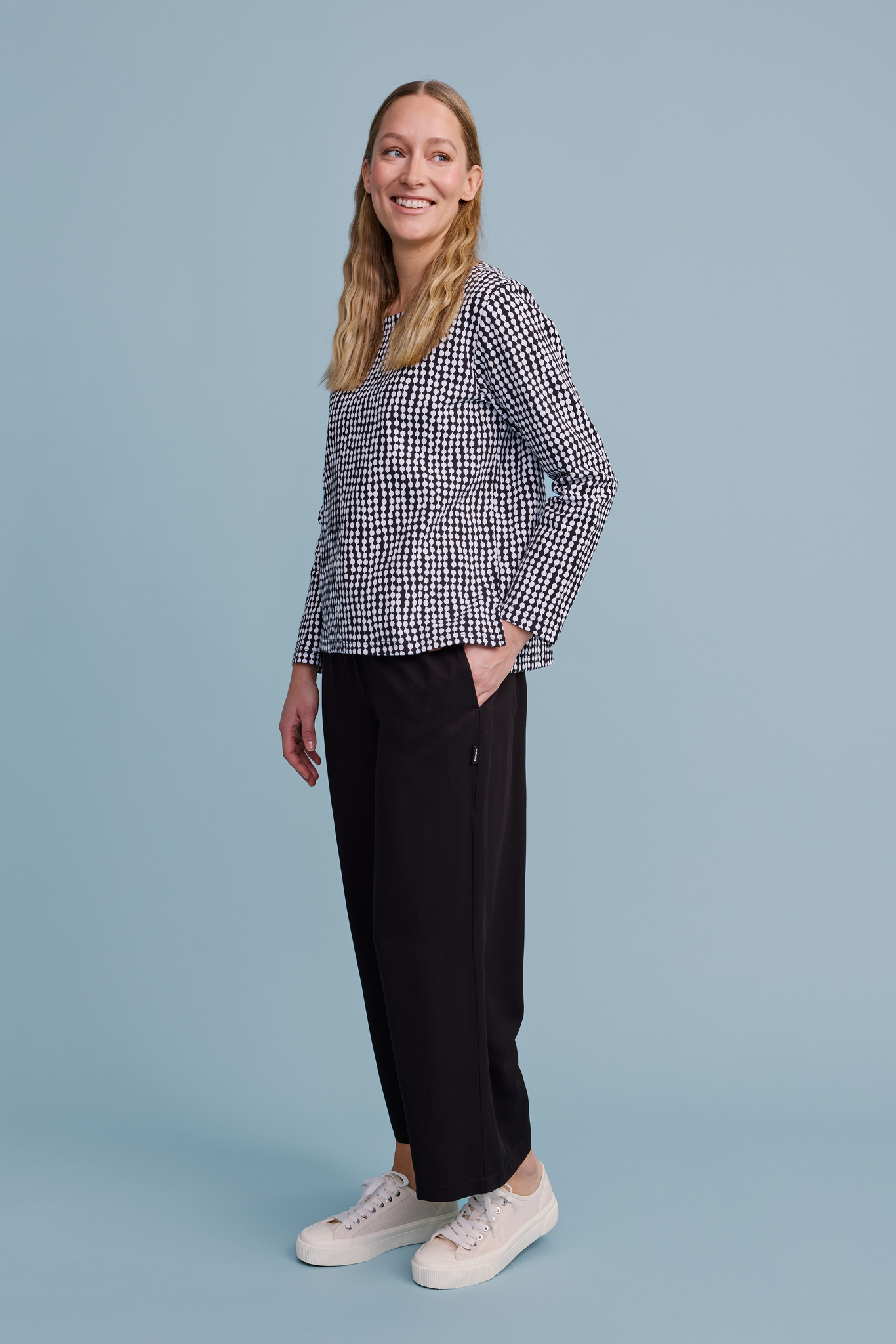 22596017001_2; Finlayson Pampula Blouse Black / S 