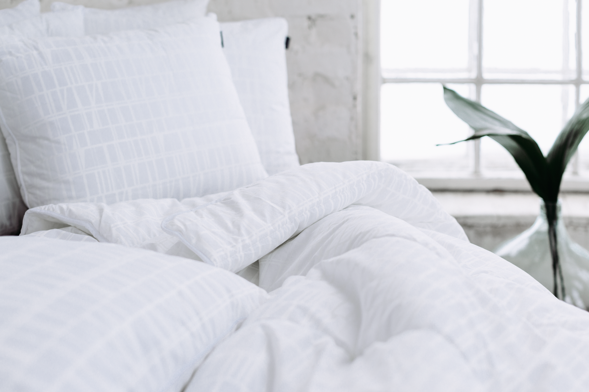 40514-3435-01-04_2; Finlayson Coronna Premium Duvet White / 150x200 cm 