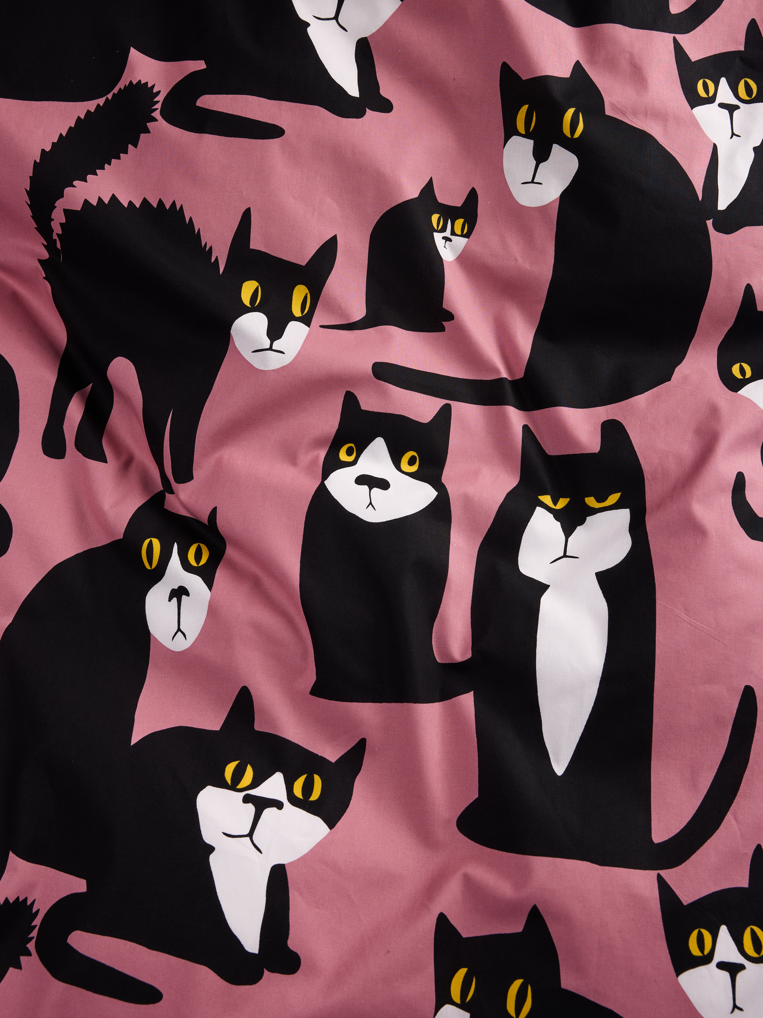 60136-5075-03-10_2; Finlayson Spot the Dog Pillowcase Mauve / Black / Yellow / 50x60 cm 