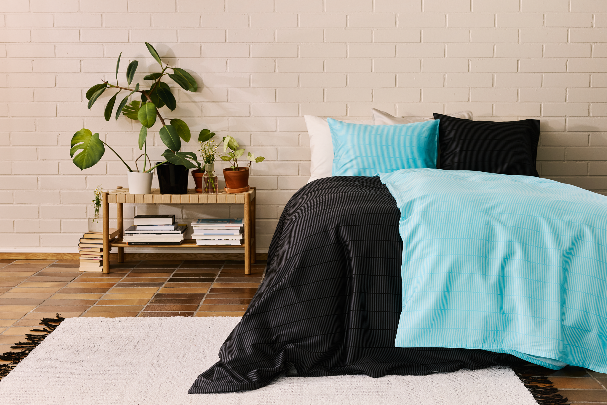 60692-4292-13-05_3; 60712-4292-13-06_3; Finlayson Ruoko Sateen Duvet Cover Set Black / Grey / 150x210 + 50x60 cm 