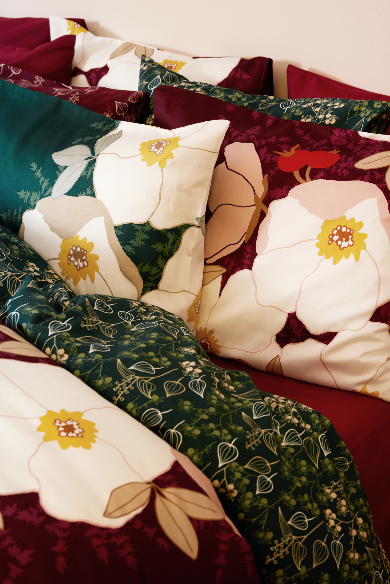 60712-5489-02-06_2; Finlayson Rosa Sateen Duvet Cover set Dark Green / 150x210 + 50x60 cm 
