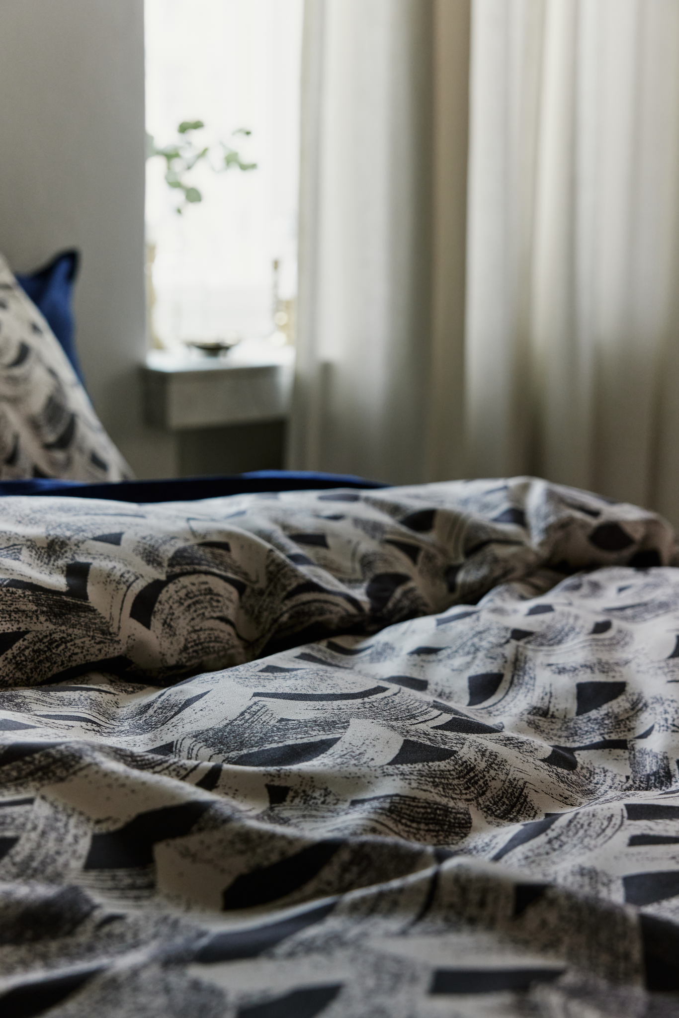 60714-4598-08-06_1; Finlayson Laine Lyocell Tencel duvet cover set Dark Grey / Beige / 150x210 + 50x60 cm 